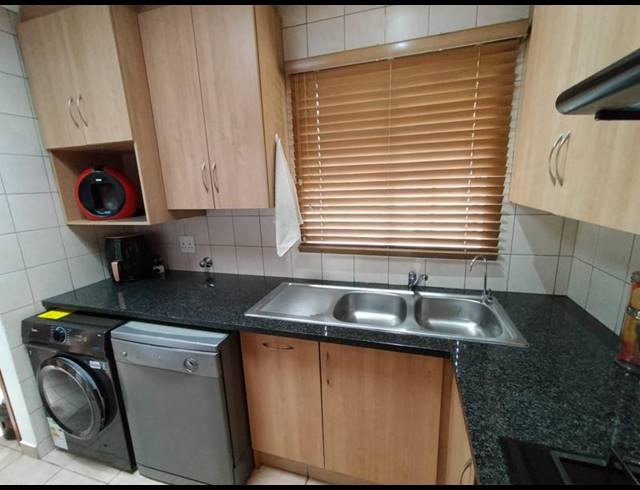 2 BEDROOM TOWNHOUSE FOR SALE IN ANNLIN